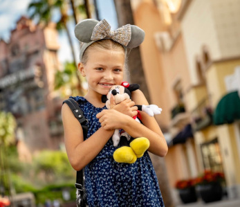 Vacation : 2027 Walt Disney World Gateway Hotel Package